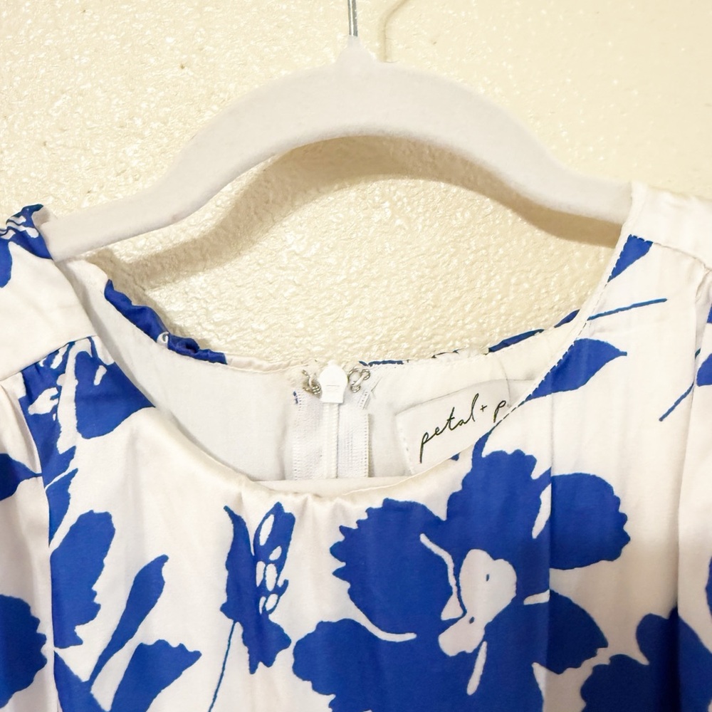 Petal & Pup Aminah Puff Sleeve Dress Blue White Floral Side Cut Out Midi Large - Picture 9 of 10